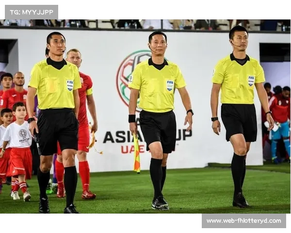 马宁傅明入选世俱杯裁判名单 国足提前走向国际舞台 马宁傅明入选世俱杯裁判名单 国足提前走向国际舞台