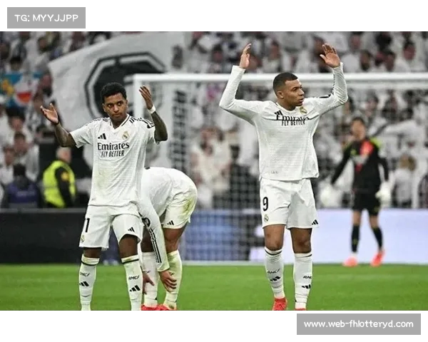 世俱杯皇马迎战利雅得新月新帅首战考验球队融合度与战术适应 世俱杯皇马迎战利雅得新月新帅首战考验球队融合度与战术适应